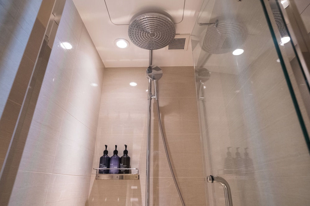 シティ ダブルルーム キングベッド 1 台 禁煙 バスルーム4 | KABIN Koji