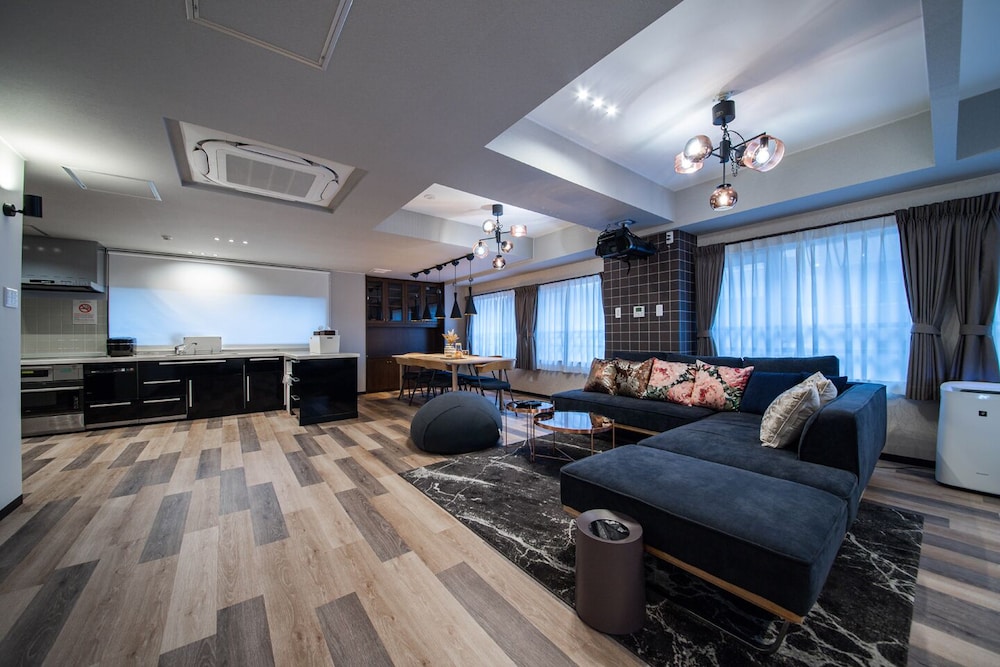 シアターラグジュアリールーム 禁煙 リビング エリア7 | Sapporo Stay Nakajima Park