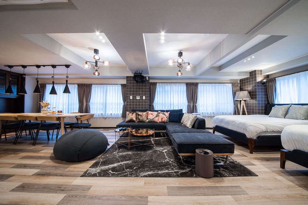 シアターラグジュアリールーム 禁煙 リビング エリア3 | Sapporo Stay Nakajima Park