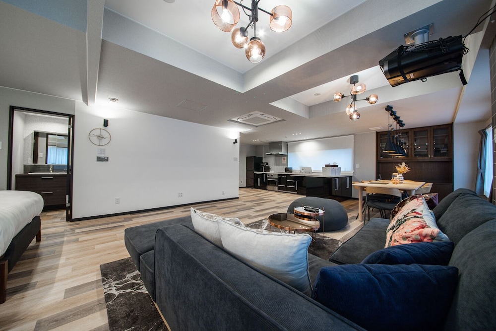 シアターラグジュアリールーム 禁煙 リビング エリア4 | Sapporo Stay Nakajima Park