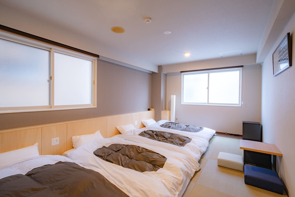 トラディショナル 4 人部屋 専用バスルーム | GRAND HOSTEL LDK 大通公園 (旧 THE STAY SAPPORO ANNEX)