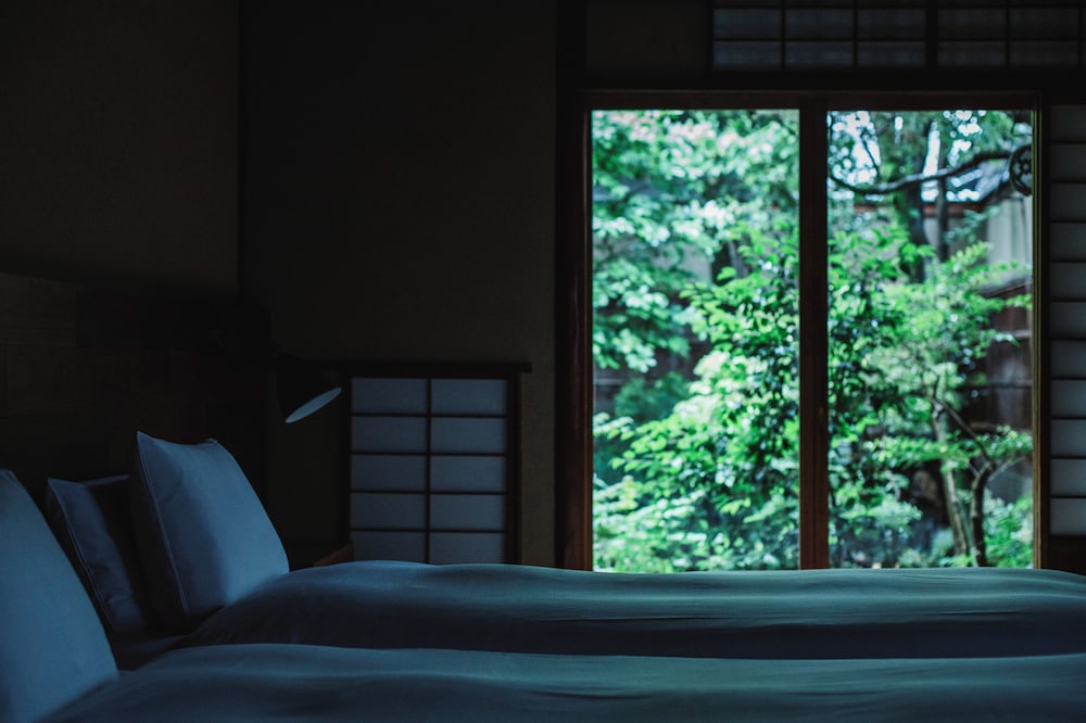 本館104:メゾネット茶室付 デラックス ハリウッドツイン 客室8 | そわか SOWAKA