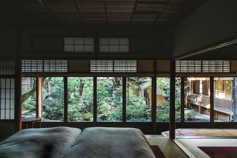 本館103:ガーデンビュー デラックス ハリウッドツイン 客室5 | そわか SOWAKA