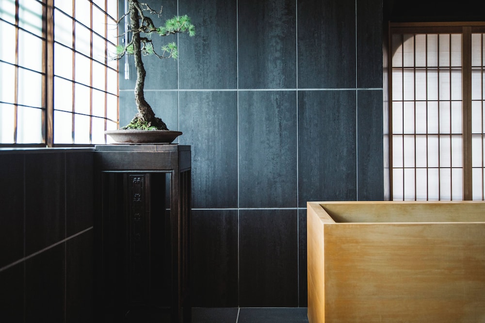 本館108:ガーデンビュー (ほら貝の間) スイート 客室8 | そわか SOWAKA