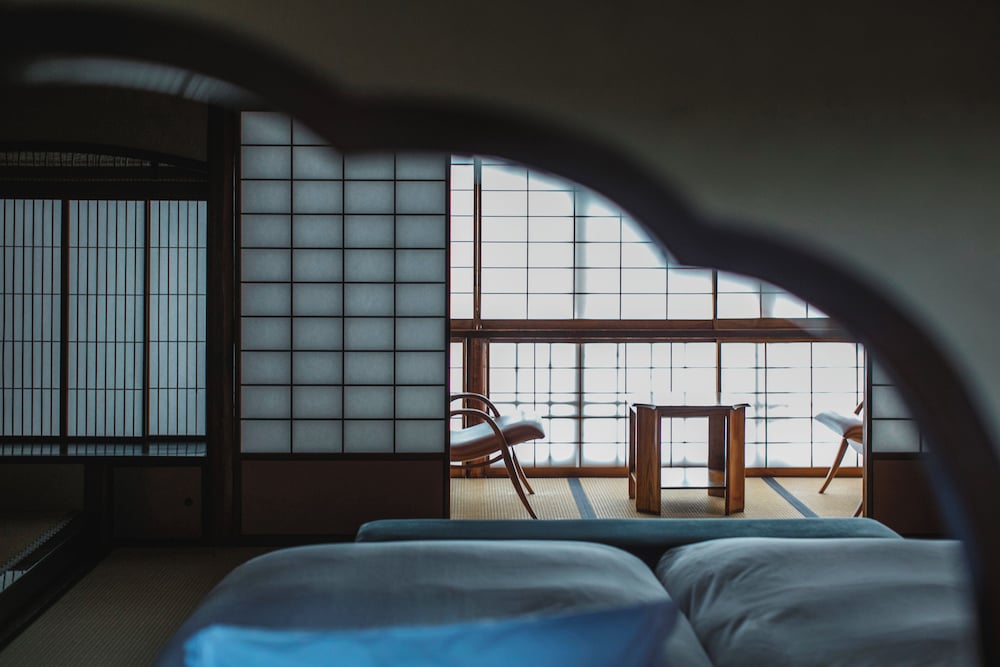 本館108:ガーデンビュー (ほら貝の間) スイート 客室9 | そわか SOWAKA