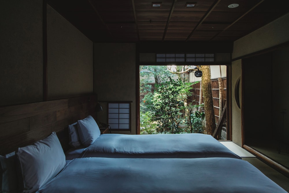 本館104:メゾネット茶室付 デラックス ハリウッドツイン 客室11 | そわか SOWAKA