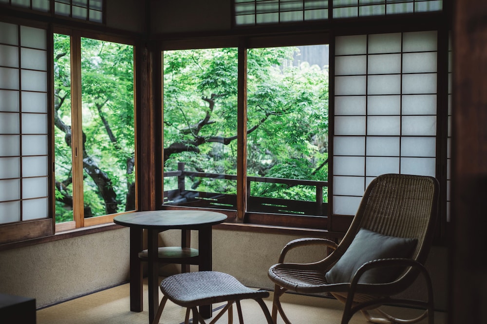 本館104:メゾネット茶室付 デラックス ハリウッドツイン 客室5 | そわか SOWAKA