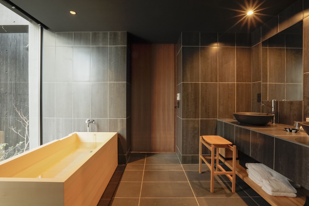 新館204:ガーデンビュー 畳間付 ジュニアスイート バスルーム0 | そわか SOWAKA