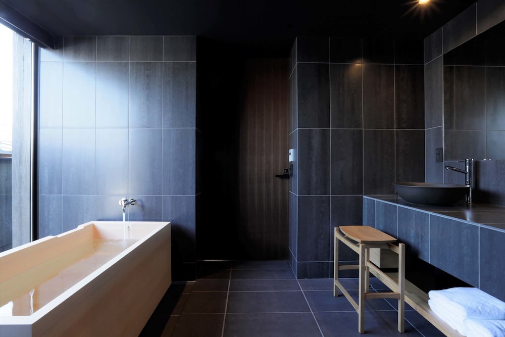 新館209:シティービュー スーペリア キングベッド バスルーム0 | そわか SOWAKA