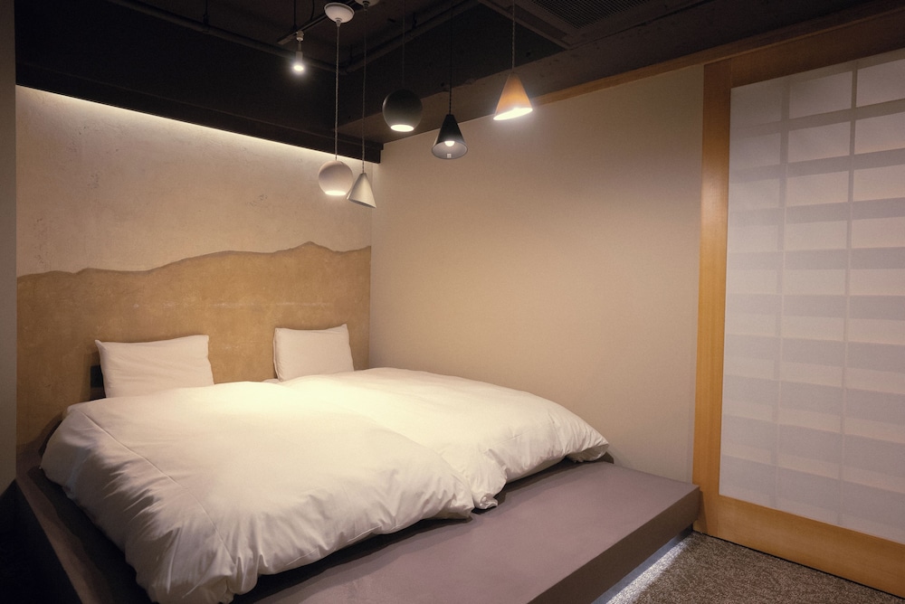 ファミリー アパートメント 客室1 | サウナランド浅草