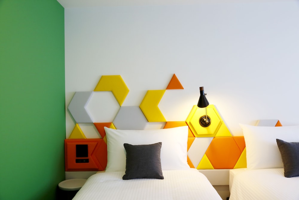 スタンダード ルーム シングルベッド 2 台 客室2 | イビススタイルズ東京ベイ