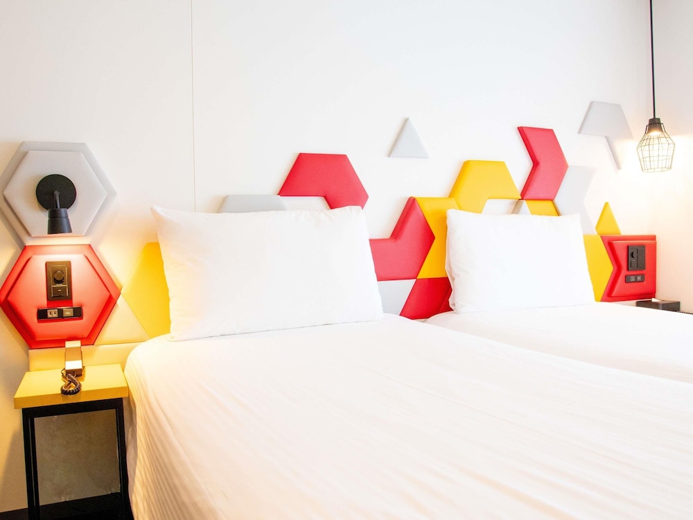 スタンダード ルーム シングルベッド 2 台 客室5 | イビススタイルズ東京ベイ