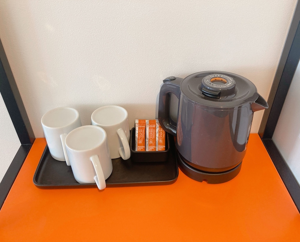 スーペリア ルーム シングルベッド 3 台 客室1 | イビススタイルズ東京ベイ