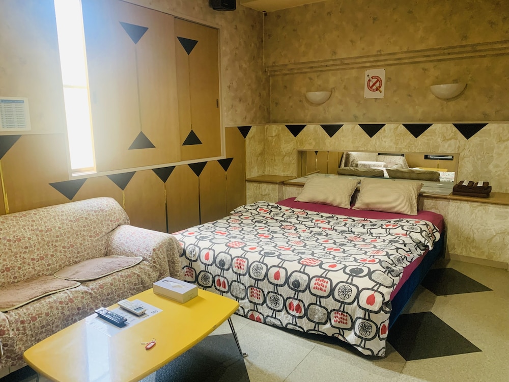 客室1 | villageBFH - ホステル