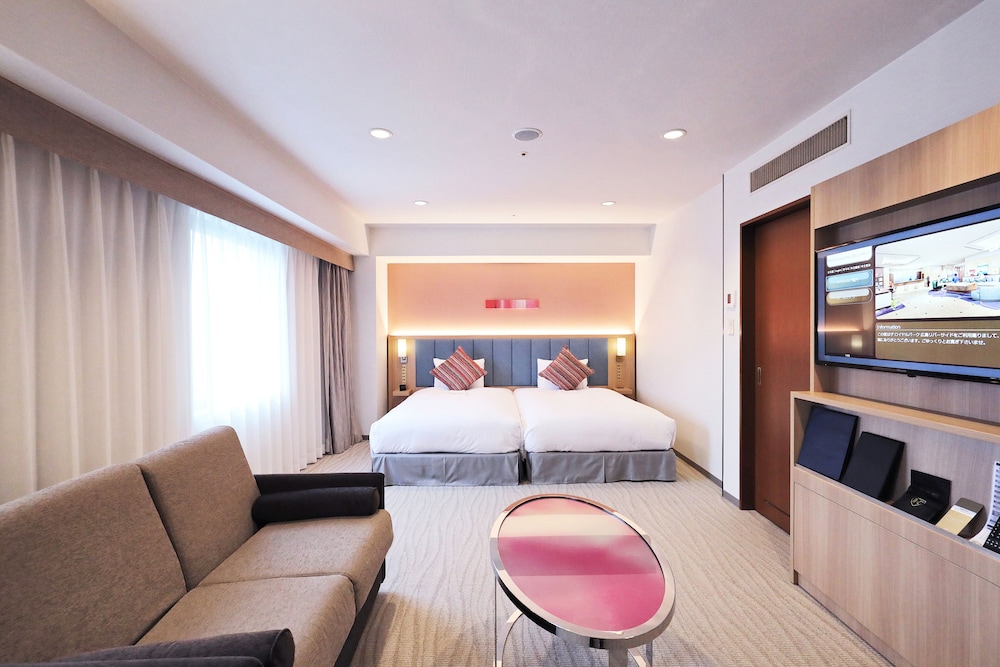 デラックス ツインルーム 禁煙 (36.7㎡) 客室1 | ザ ロイヤルパークホテル 広島リバーサイド