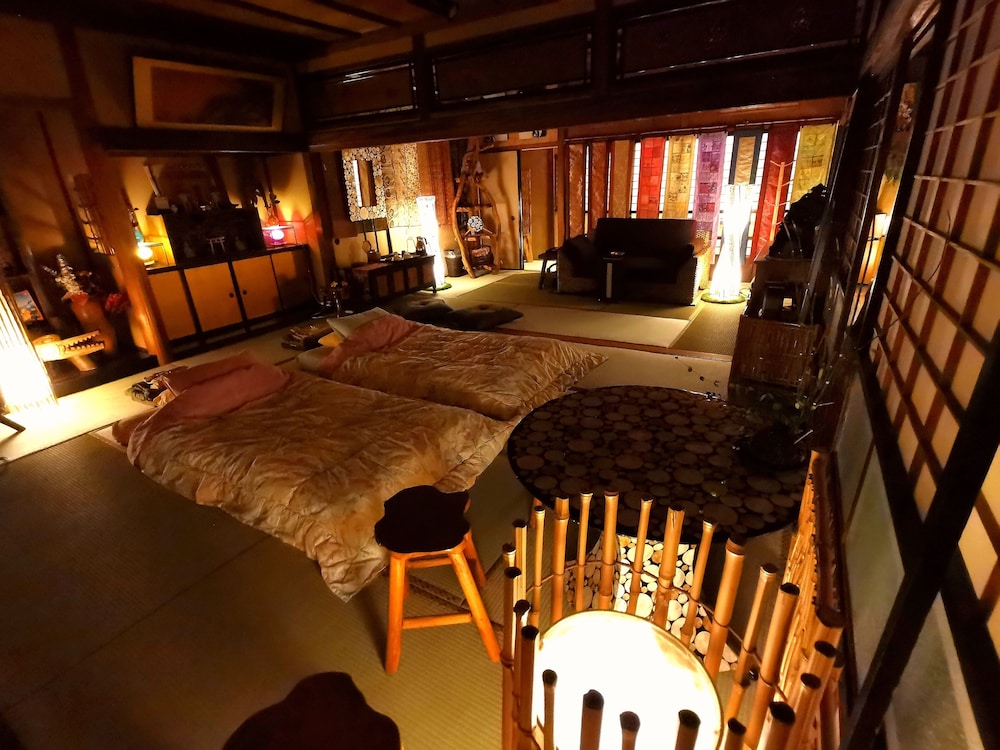客室1 | 古民家 三津浜旅館 客室1 | 古民家 三津浜旅館