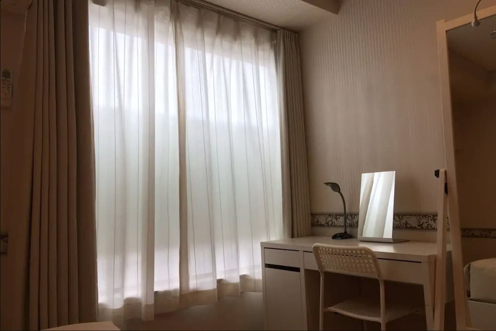 デラックスセミダブルルーム1 禁煙 客室5 | ビジネスホテル ラ フィレンツェ