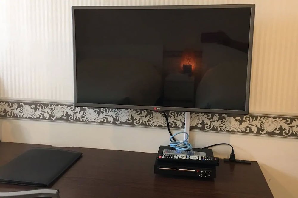 デラックス ツインルーム 禁煙 客室の設備とサービス0 | ビジネスホテル ラ フィレンツェ