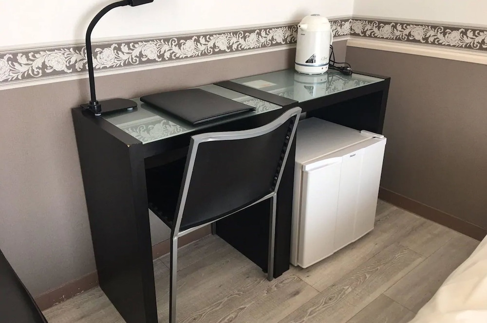 セミダブルルーム 喫煙可 | ビジネスホテル ラ フィレンツェ