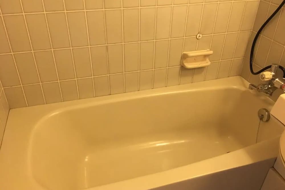 セミダブルルーム 喫煙可 バスルーム1 | ビジネスホテル ラ フィレンツェ