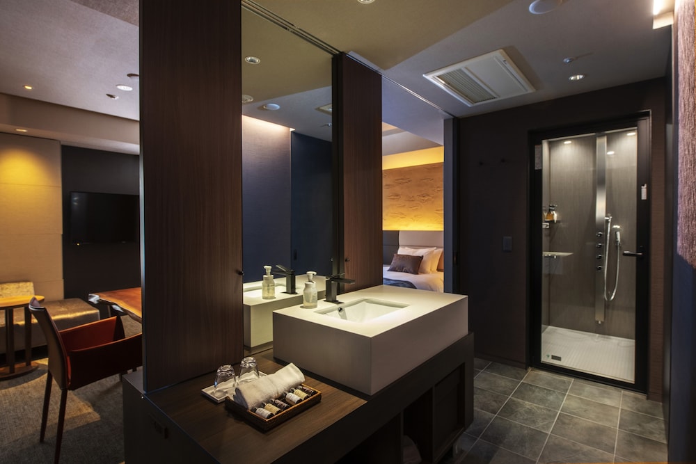 [禁煙] ステイプレミア 48平米 客室5 | 東急ステイ 京都阪井座 (四条河原町)