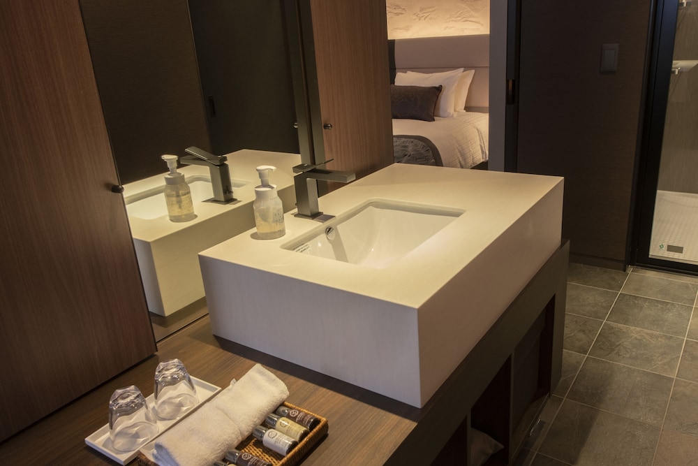 [禁煙] ステイプレミア 48平米 客室12 | 東急ステイ 京都阪井座 (四条河原町)