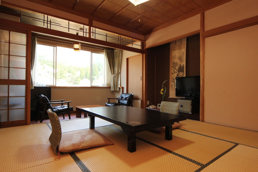 和室 客室2 | 赤尾館