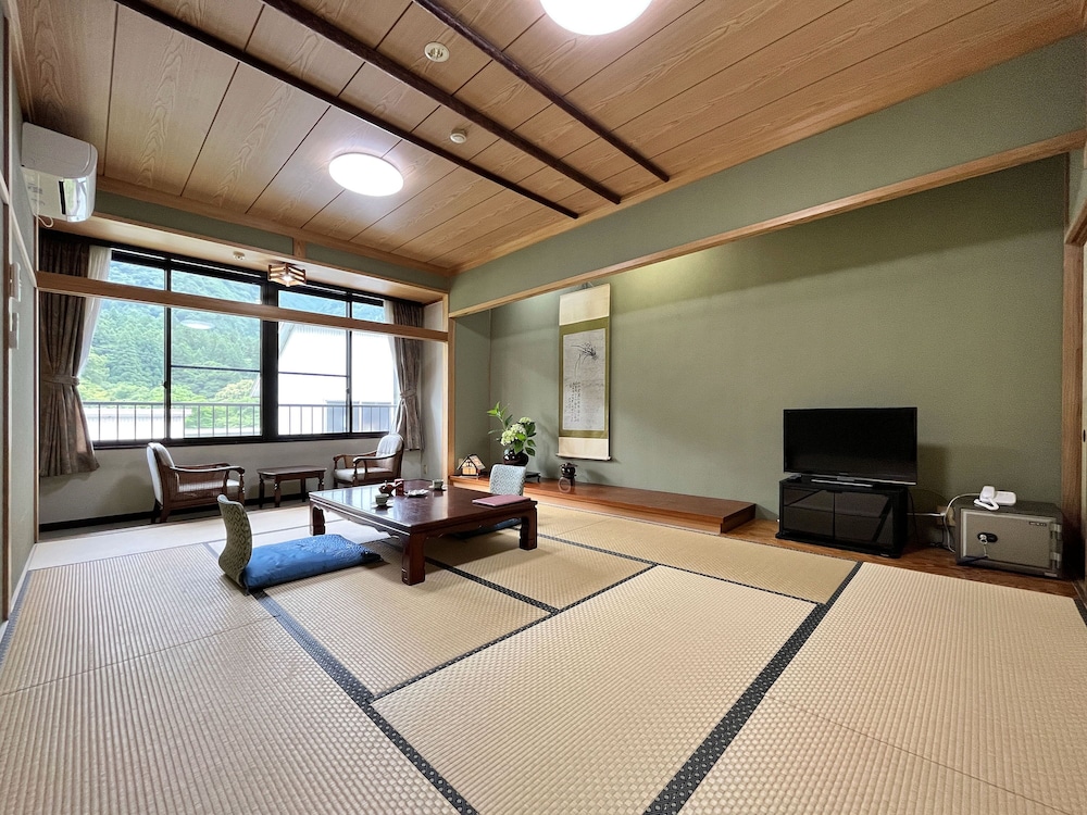 和室 客室4 | 赤尾館