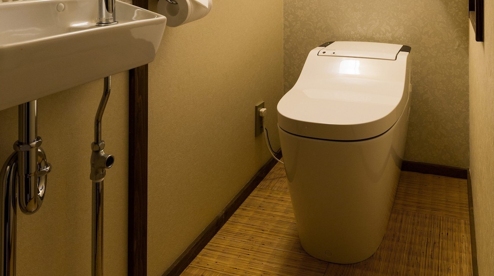 Hokomachi 京町家貸切 露天風呂&庭付 禁煙(1-6名) 客室の設備とサービス2 | 京いすけ