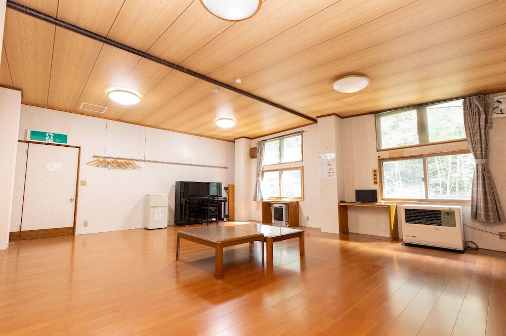 和室 お任せ 客室11 | ロッヂ丘