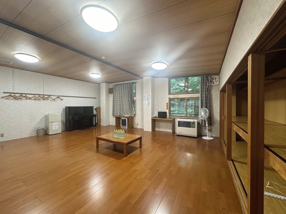 和室 お任せ 客室10 | ロッヂ丘