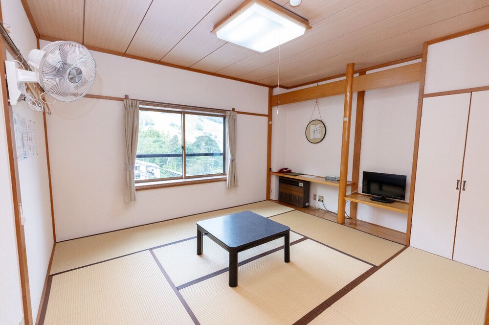 和室 お任せ | ロッヂ丘