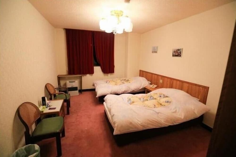 洋室 お任せ 客室4 | ロッヂ丘