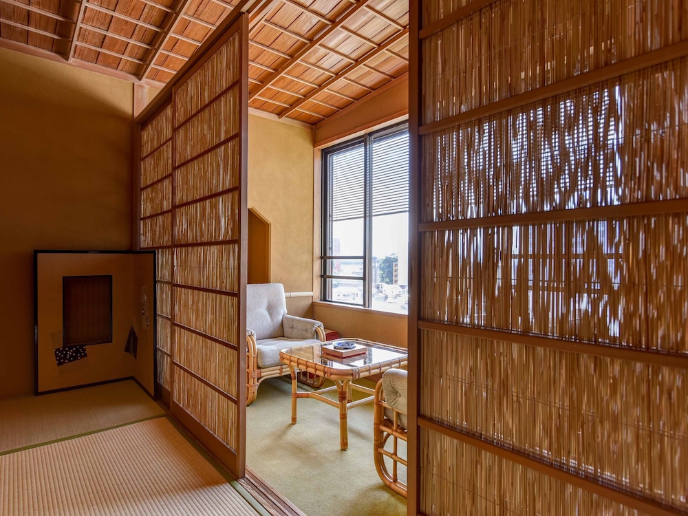 ジュニアスイート 客室7 | 大和屋別荘