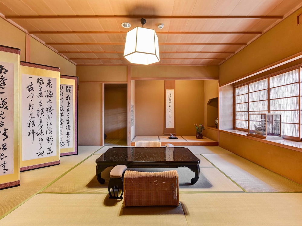プレミアスイート 沈丁花 客室11 | 大和屋別荘