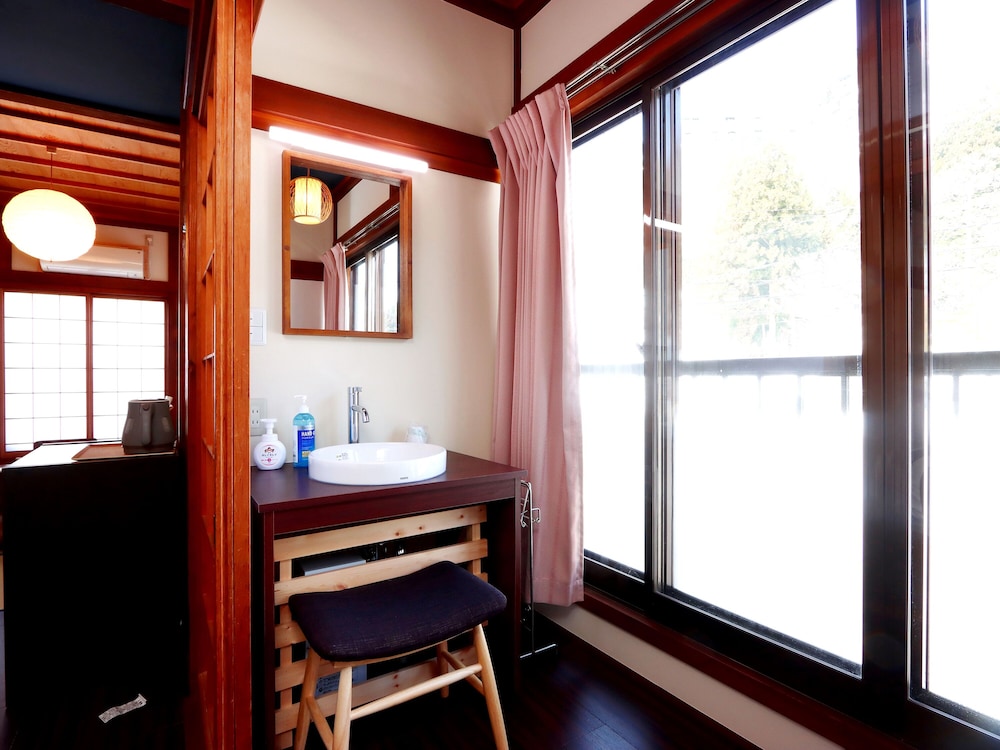 ベーシック ルーム 客室8 | 五箇山旅館 よしのや