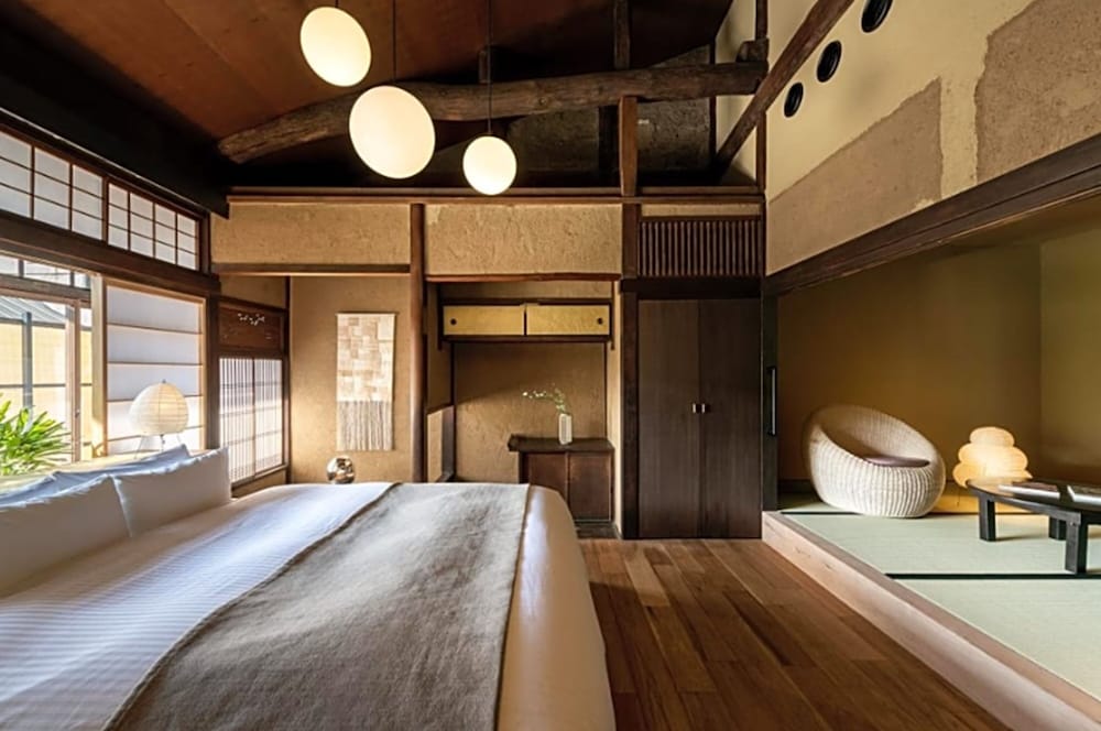 デラックス ダブルルーム キングベッド 1 台 | Nazuna 京都 御所