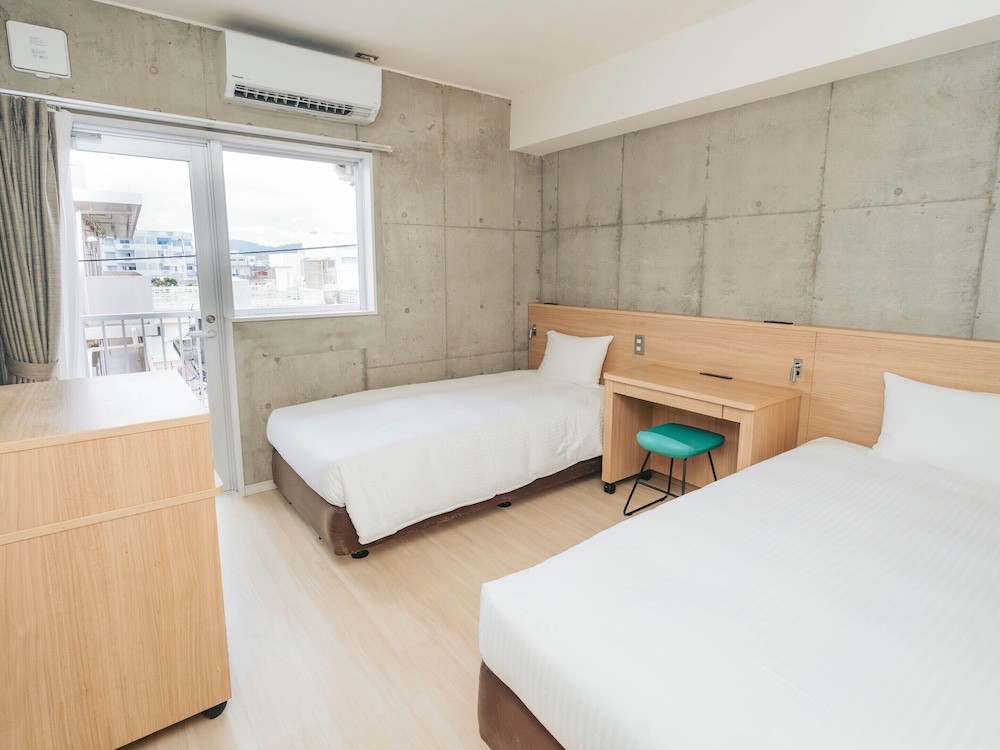 スタンダード ツインルーム 2 ベッドルーム 禁煙 冷蔵庫 | The BREAKFAST HOTEL MARCHE石垣島