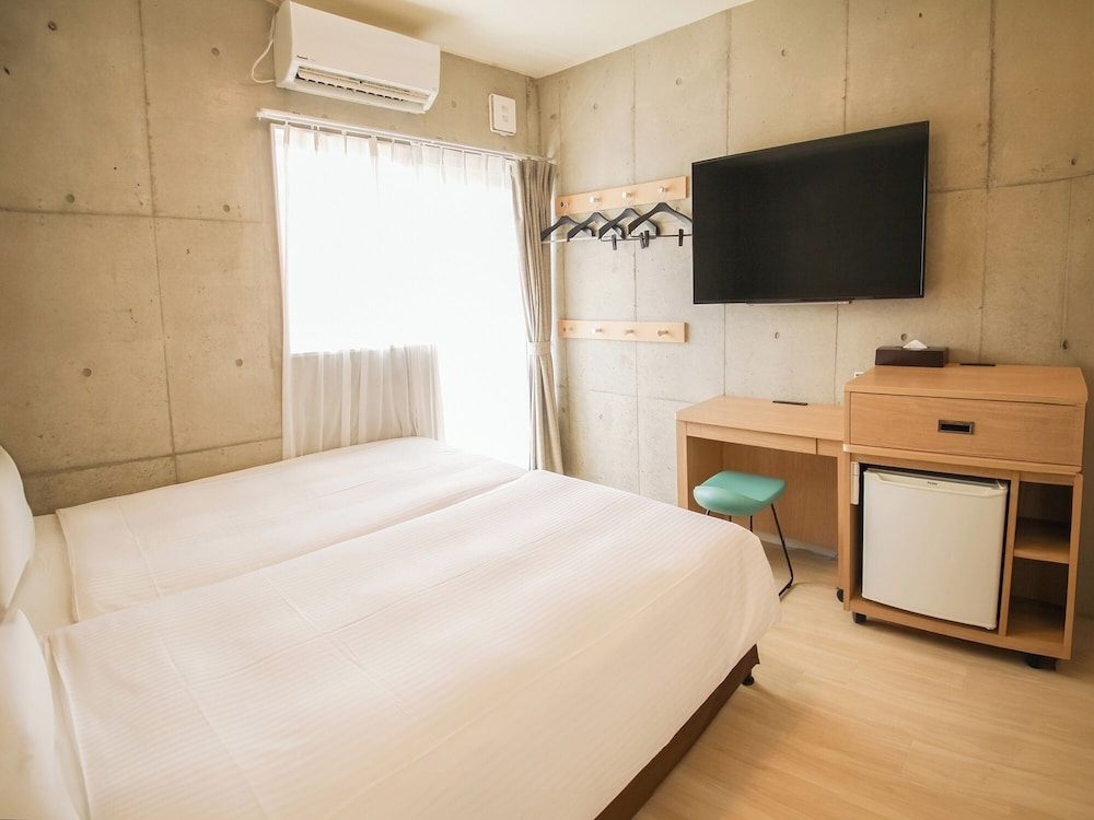 スタンダード ツインルーム 2 ベッドルーム 禁煙 冷蔵庫 客室5 | The BREAKFAST HOTEL MARCHE石垣島