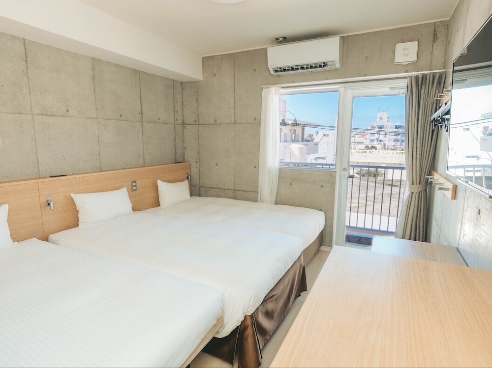 スタンダード トリプルルーム 3 ベッドルーム 禁煙 冷蔵庫 | The BREAKFAST HOTEL MARCHE石垣島