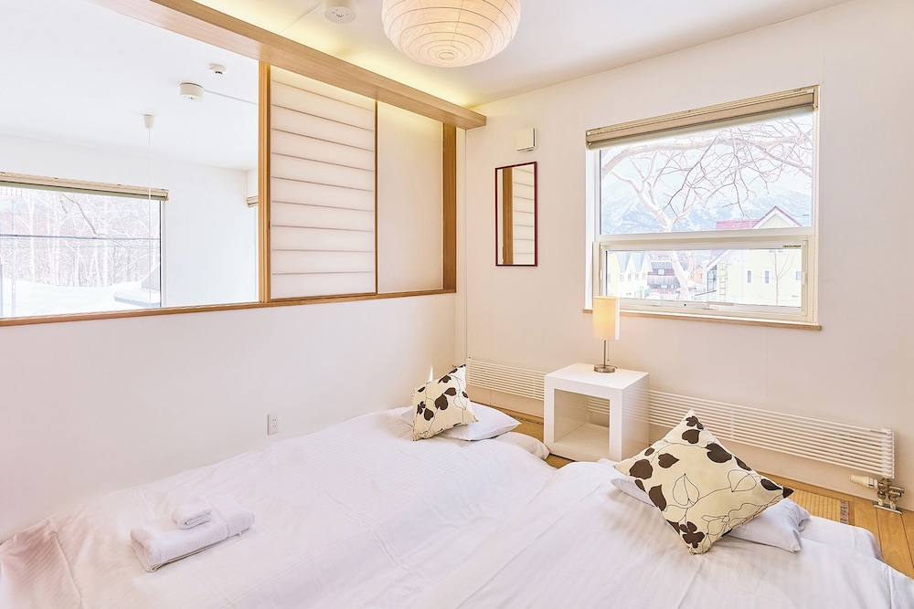 Hirafu House 2 Bedrooms 客室4 | ニセコ セントラル ハウス アンド アパートメント