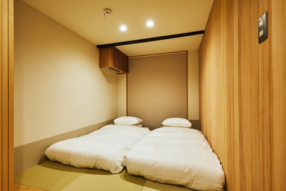 一本橋 デラックススイート 白川ビュー 客室3 | ぎをん白川の宿