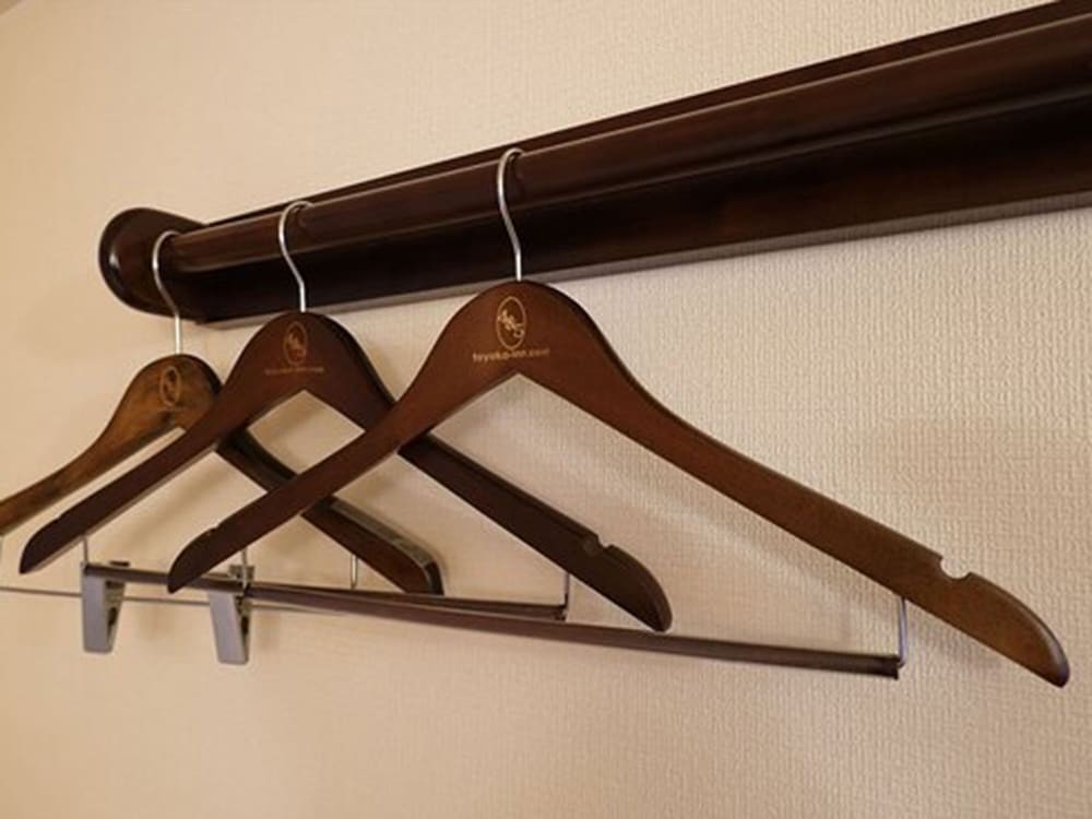 エコノミー ダブルルーム 喫煙可 客室の設備とサービス7 | 東横 INN 新大阪東三国駅前