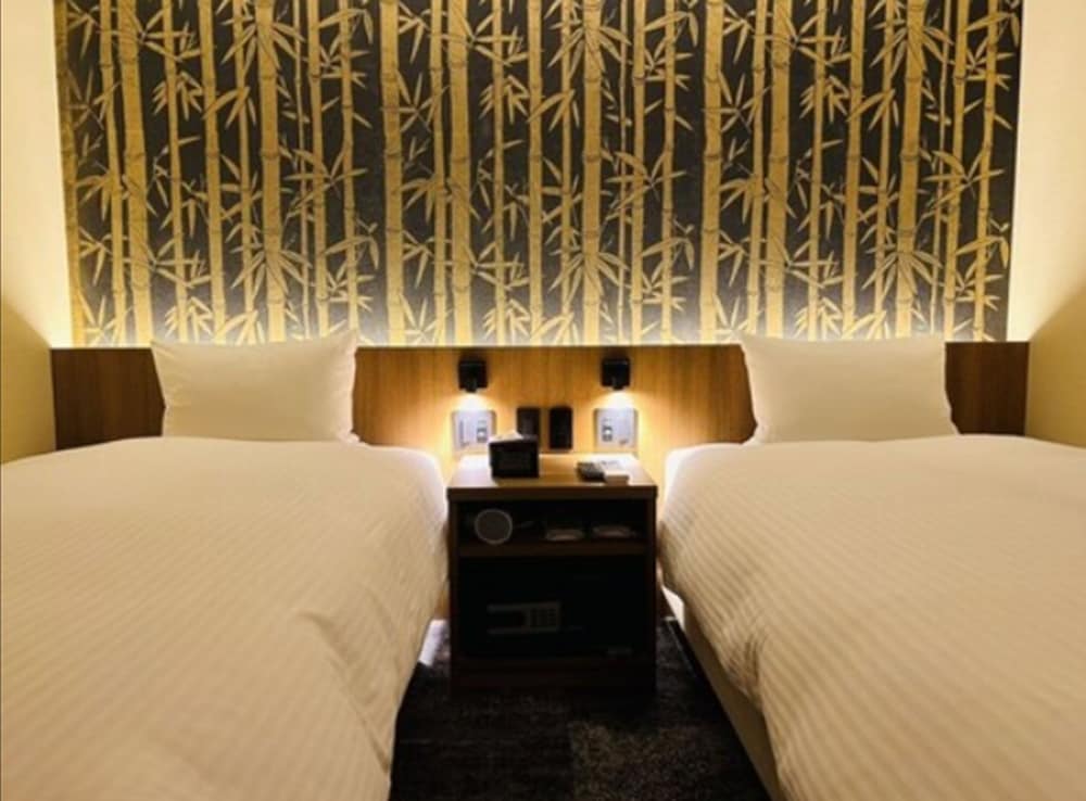 エコノミー ツインルーム 客室2 | 鈴 建仁寺