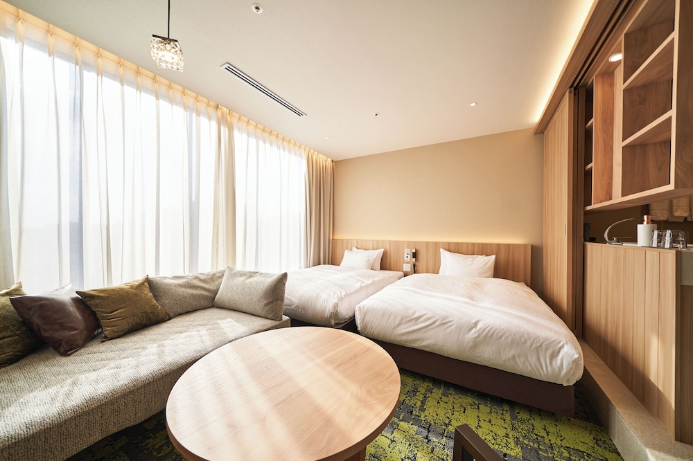 デラックスツイン エキストラベッド付 禁煙 客室5 | WeBase 高松