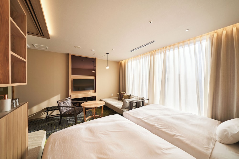 デラックスツイン エキストラベッド付 禁煙 客室6 | WeBase 高松