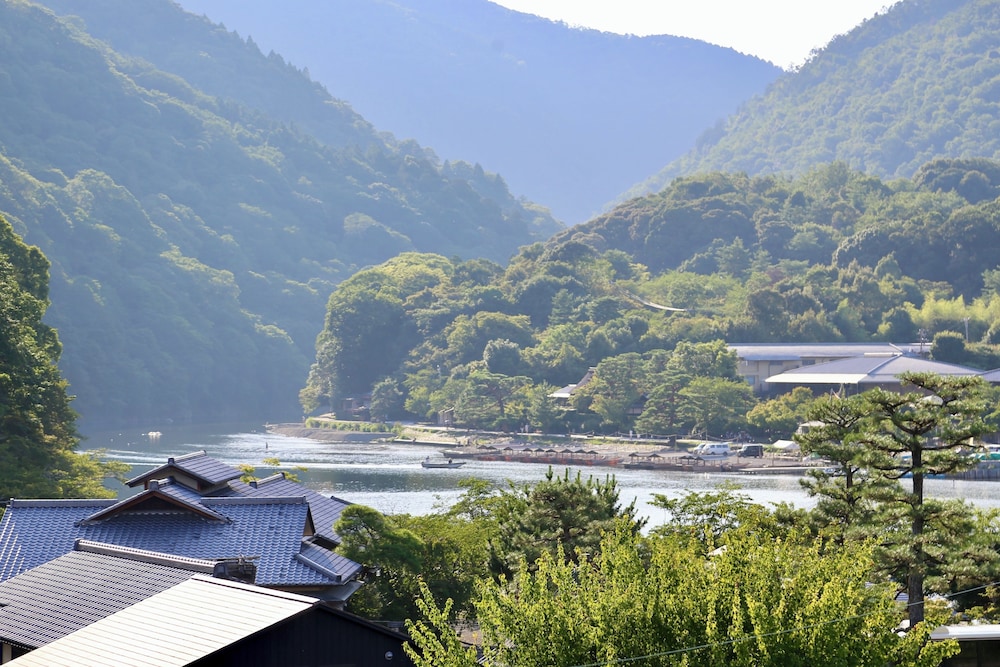 エコノミー ツインルーム 部屋からの景観0 | ホテル嵐山