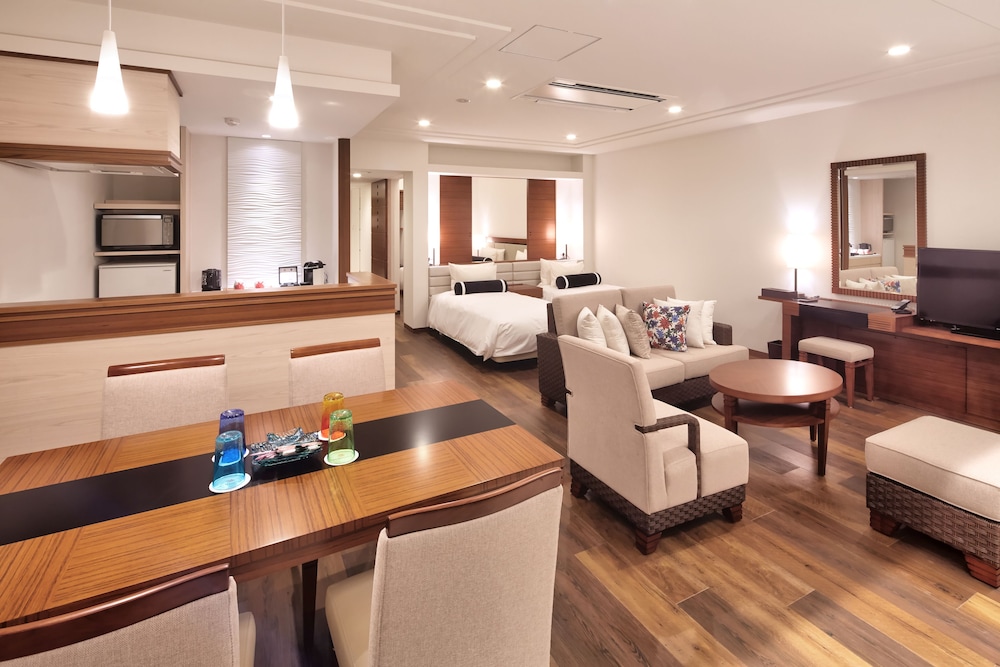 デラックスルーム4ベッド 2名利用 禁煙 客室3 | アラマハイナ コンドホテル