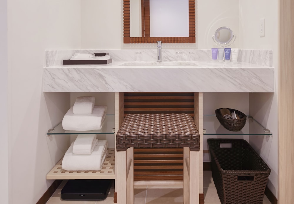 スーペリアツイン 2名利用 バスルームの設備1 | アラマハイナ コンドホテル