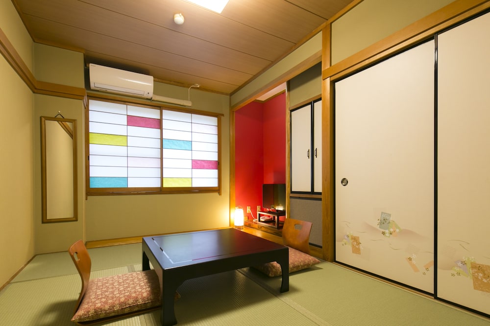 和室 6畳 喫煙可 | フォレストリゾート 湯もと小町館